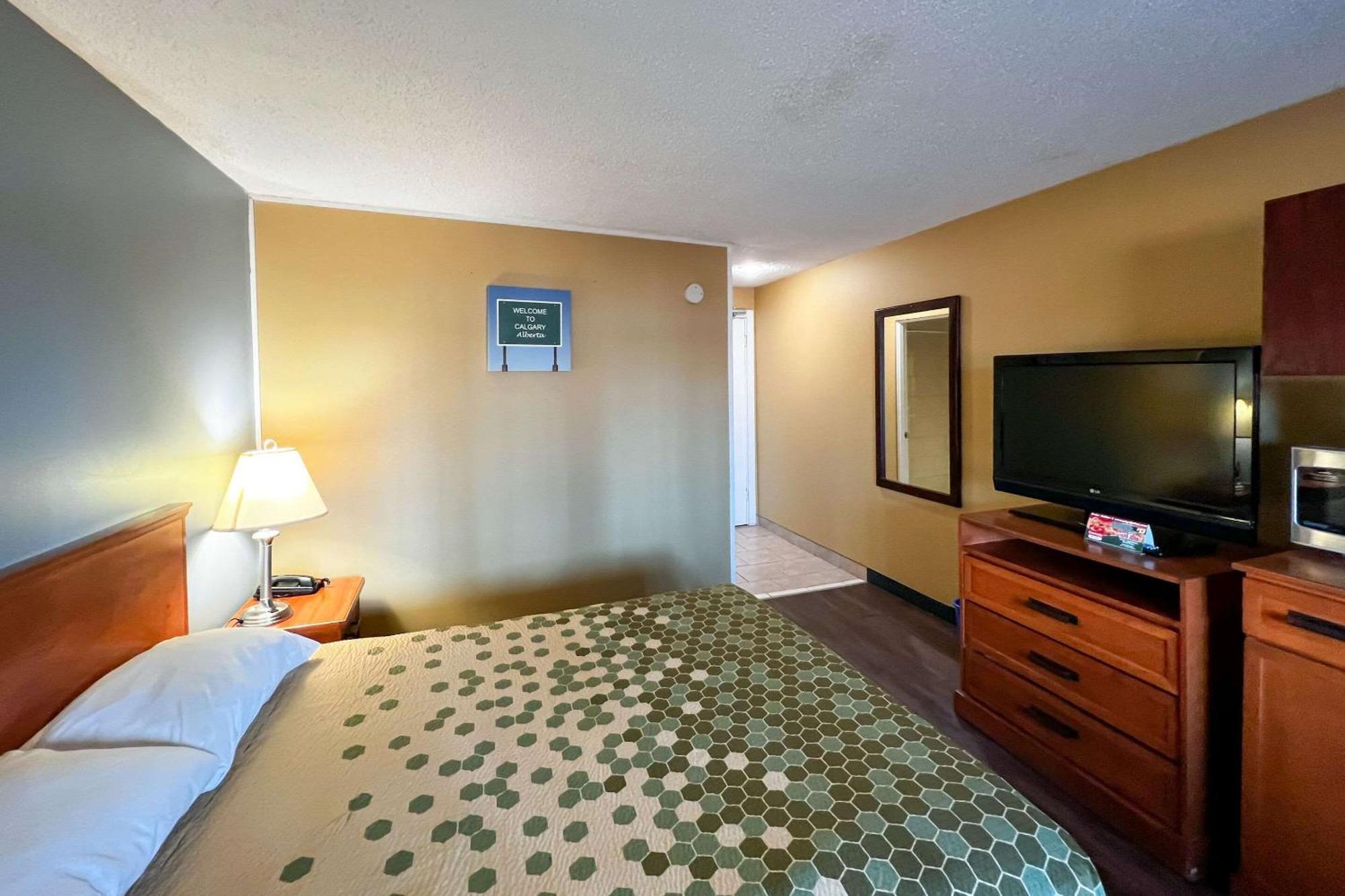 Econo Lodge Motel Village Calgary Zewnętrze zdjęcie