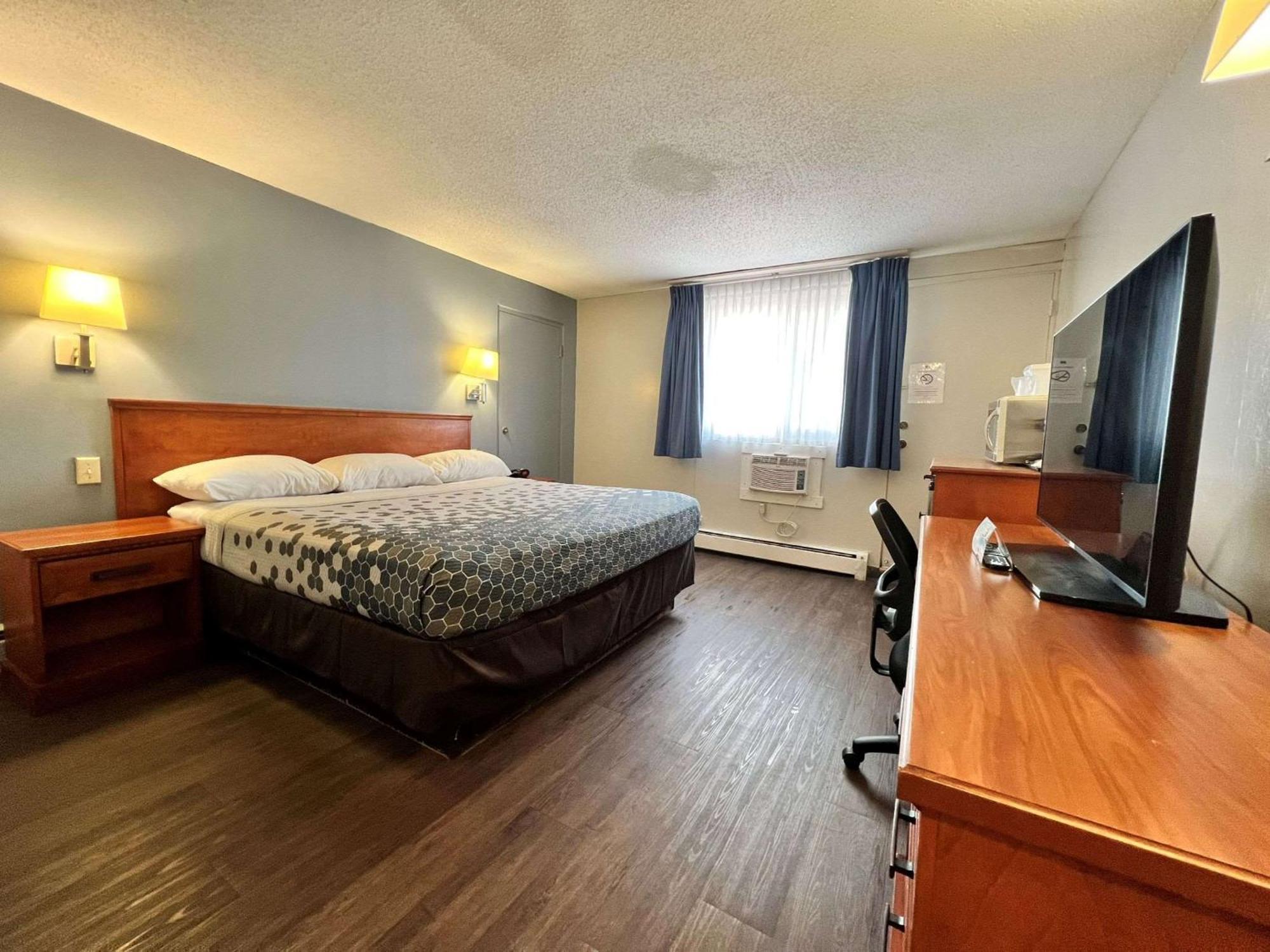 Econo Lodge Motel Village Calgary Zewnętrze zdjęcie